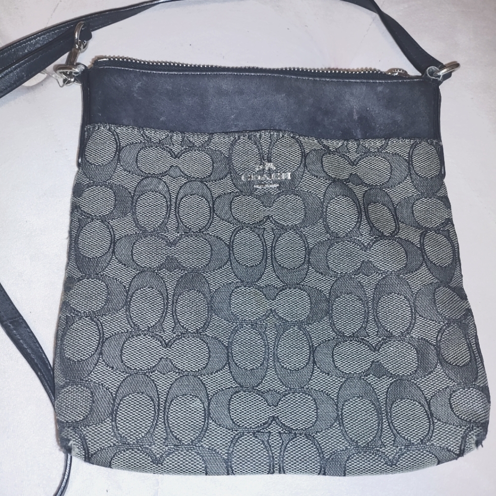 coach cross body vintage black and grey